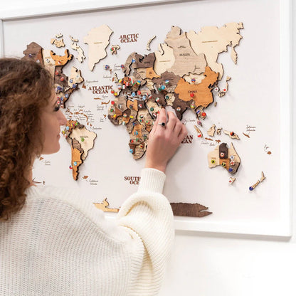 3D Wooden World Map On Board シングルパネル マルチカラー [受注生産品：約2か月で出荷]