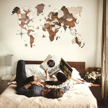 Load image into Gallery viewer, 3D Wood World Map ナチュラルウッドカラー 壁掛け木製世界地図
