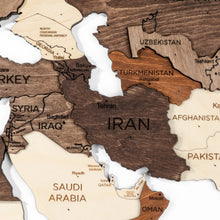 Load image into Gallery viewer, 3D Wood World Map ナチュラルウッドカラー 壁掛け木製世界地図
